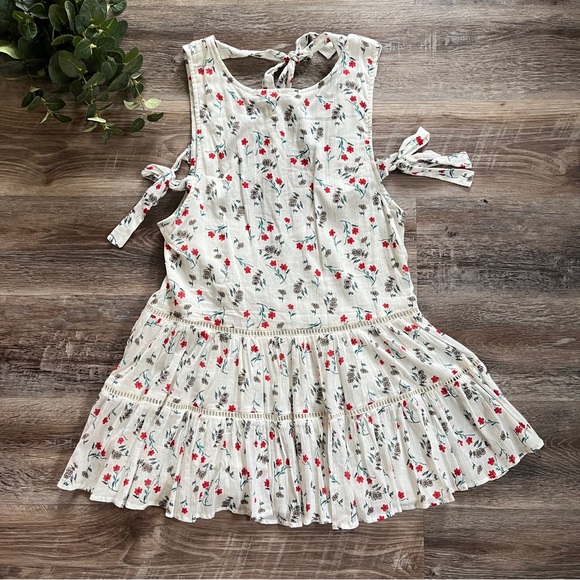 NWOT Asos White Floral Mini Prairie Dress w/ Open Back, Side Bow Ties, & Gathers - Picture 13 of 16